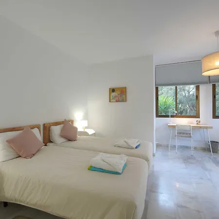 Apartament 2035 Golden Modern