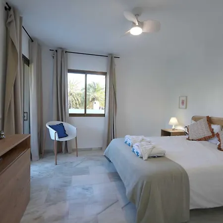 Apartament 2035 Golden Modern